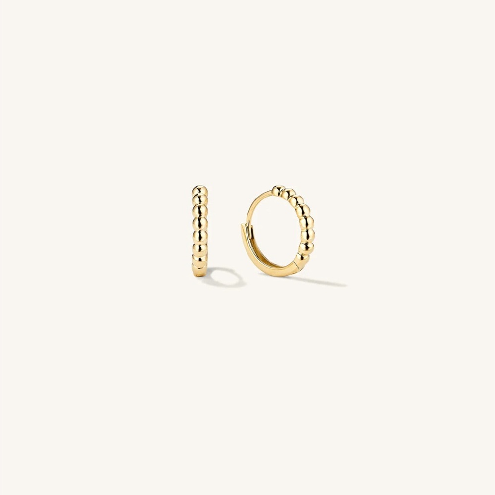 Mejuri Beaded Huggie Hoops